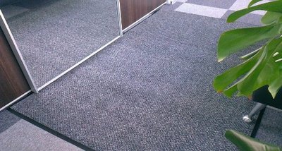 Грязезащитные коврики в офис в аренду